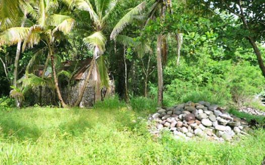 MACOUCHERIE – 0.97 Acre Prime Beachfront Land