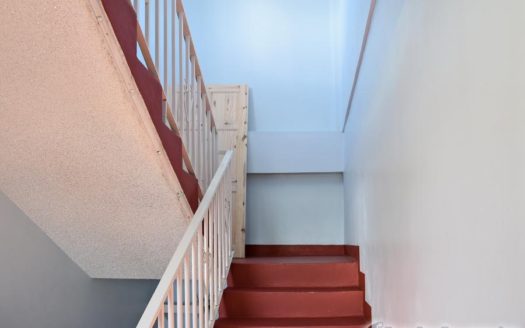 POTTERSVILLE – Income Property 3 Storey Apartment Building