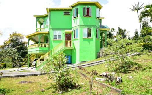 SALTAUN – 2.5 Storey, 4 Bedroom, Uniquely Designed Home On 0.48 Acre