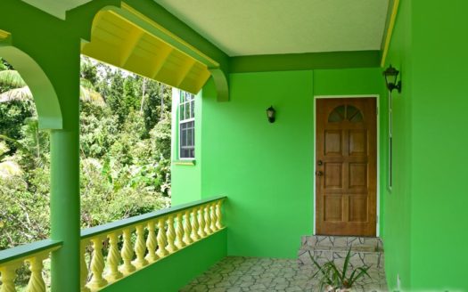 SALTAUN – 2.5 Storey, 4 Bedroom, Uniquely Designed Home On 0.48 Acre