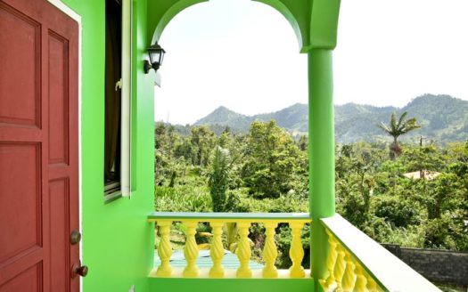 SALTAUN – 2.5 Storey, 4 Bedroom, Uniquely Designed Home On 0.48 Acre