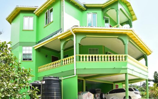 SALTAUN – 2.5 Storey, 4 Bedroom, Uniquely Designed Home On 0.48 Acre