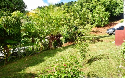 CASTLE BRUCE – Cozy Bungalow With Outbuilding Offering Magnificent Views