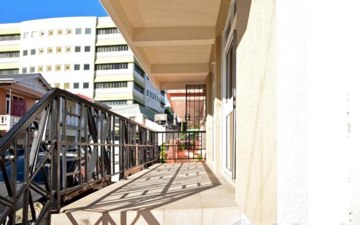 ROSEAU – Commercial Ground Floor With Basement For Rent