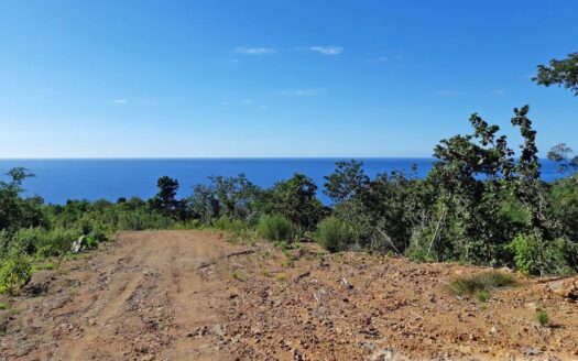 BIOCHE – 20.578 Acres Of Development Land With Spectacular Sea & Mountain Views