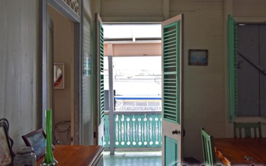 Castle Street, ROSEAU – Historical 2 Storey Masonry-Timber Building On 1,188.sq.ft.