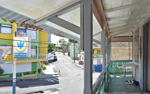 Castle Street, ROSEAU – Historical 2 Storey Masonry-Timber Building On 1,188.sq.ft.