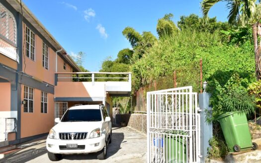 ST. AROMENT – 5 Bedroom, 4 Bathroom House On 7,447.sq.ft. With Majestic Sea View