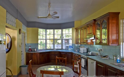 ST. AROMENT – 5 Bedroom, 4 Bathroom House On 7,447.sq.ft. With Majestic Sea View