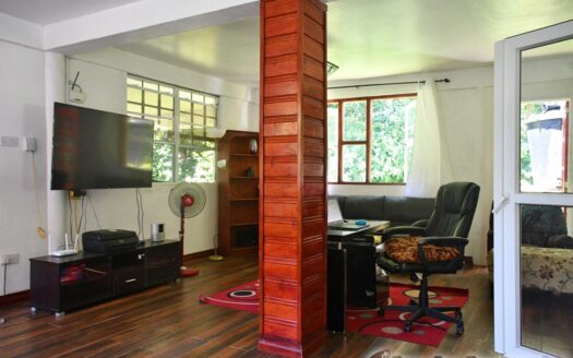 SHAWFORD, Roseau Valley – 2 Storey, 4 Bedroom Lovely Family Home