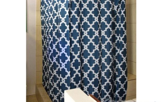 SHAWFORD, Roseau Valley – 2 Storey, 4 Bedroom Lovely Family Home