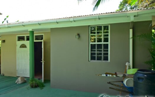 SHAWFORD, Roseau Valley – 2 Storey, 4 Bedroom Lovely Family Home