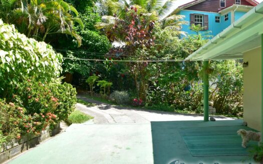 SHAWFORD, Roseau Valley – 2 Storey, 4 Bedroom Lovely Family Home