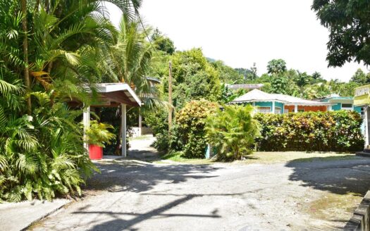 SHAWFORD, Roseau Valley – 2 Storey, 4 Bedroom Lovely Family Home