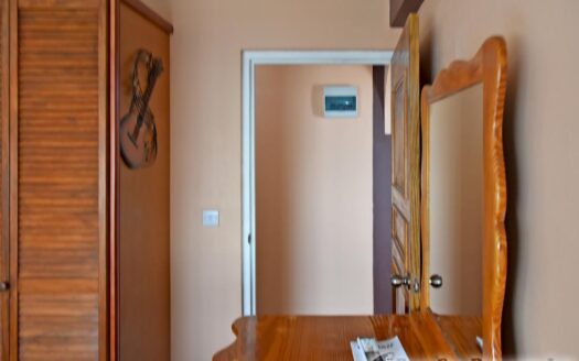 CASTLE COMFORT, Upper – Fully Furnished 2 Bedroom Ground Floor Apartment For Rent