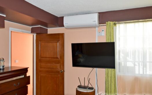 CASTLE COMFORT, Upper – Fully Furnished 2 Bedroom Ground Floor Apartment For Rent