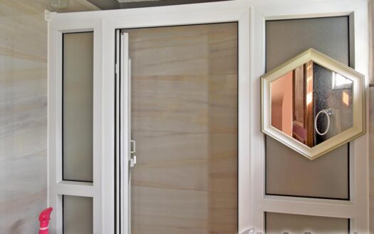 CASTLE COMFORT, Upper – Fully Furnished 2 Bedroom Ground Floor Apartment For Rent