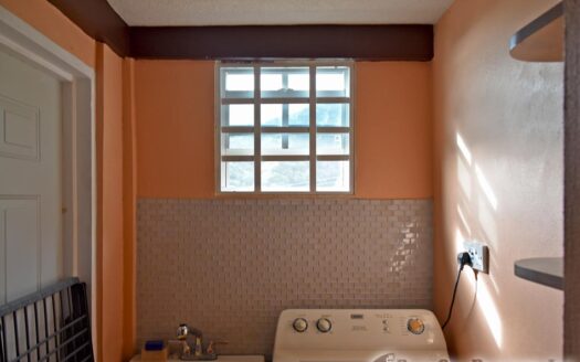 CASTLE COMFORT, Upper – Fully Furnished 2 Bedroom Ground Floor Apartment For Rent