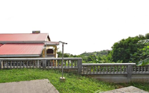 CASTLE COMFORT, Upper – Fully Furnished 2 Bedroom Ground Floor Apartment For Rent