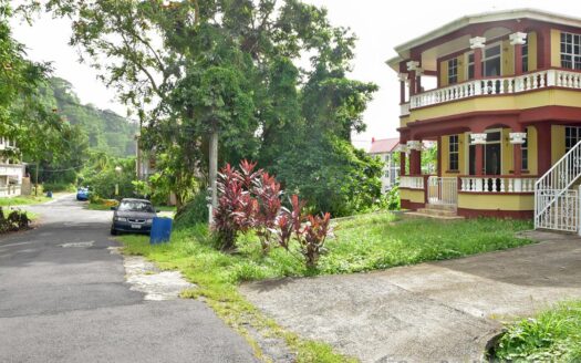 ELMSHALL – Fully-Furnished Single Top Floor Apartment For Rent