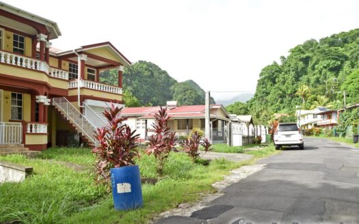 ELMSHALL – Fully-Furnished Single Top Floor Apartment For Rent