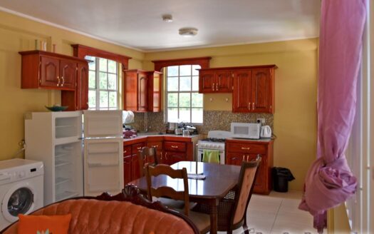 ELMSHALL – Fully-Furnished Single Top Floor Apartment For Rent