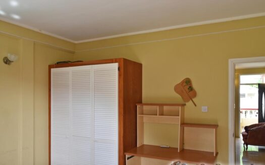 ELMSHALL – Fully-Furnished Single Top Floor Apartment For Rent