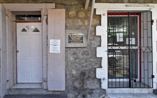 ROSEAU, King George V Street – Commercial, Residential Building On 1,332.sq.ft.