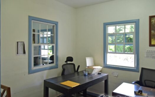 ROSEAU, King George V Street – Commercial, Residential Building On 1,332.sq.ft.