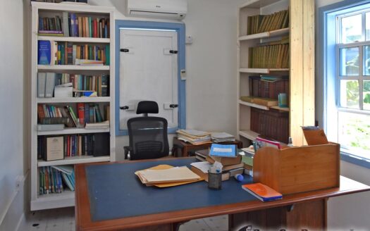 ROSEAU, King George V Street – Commercial, Residential Building On 1,332.sq.ft.