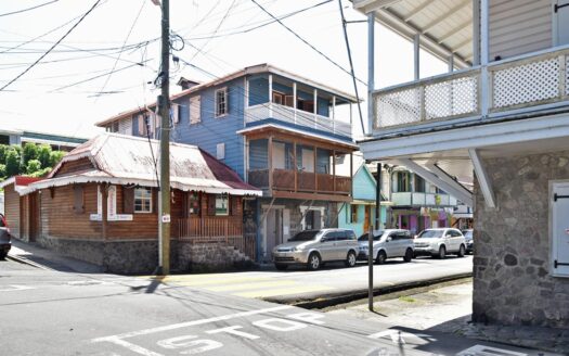 ROSEAU, King George V Street – Commercial, Residential Building On 1,332.sq.ft.