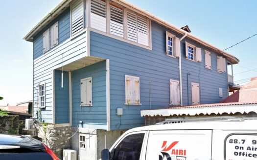 ROSEAU, King George V Street – Commercial, Residential Building On 1,332.sq.ft.