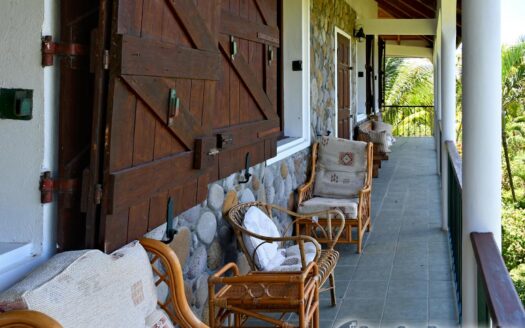 Guillet, SAVANNE PAILLE – Luxurious ‘Plantation Style’ 2 Storey Building on 3 Acres of Tropical Gardens With Spectacular Sea View