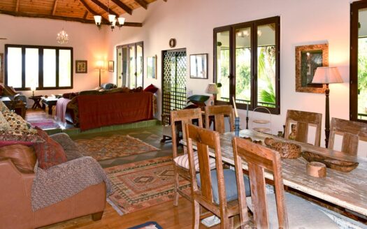 Guillet, SAVANNE PAILLE – Luxurious ‘Plantation Style’ 2 Storey Building on 3 Acres of Tropical Gardens With Spectacular Sea View