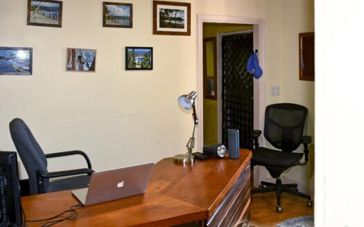 Guillet, SAVANNE PAILLE – Luxurious ‘Plantation Style’ 2 Storey Building on 3 Acres of Tropical Gardens With Spectacular Sea View