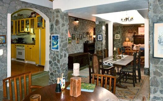 Guillet, SAVANNE PAILLE – Luxurious ‘Plantation Style’ 2 Storey Building on 3 Acres of Tropical Gardens With Spectacular Sea View