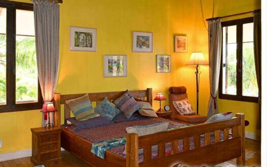 Guillet, SAVANNE PAILLE – Luxurious ‘Plantation Style’ 2 Storey Building on 3 Acres of Tropical Gardens With Spectacular Sea View