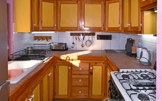 Guillet, SAVANNE PAILLE – Luxurious ‘Plantation Style’ 2 Storey Building on 3 Acres of Tropical Gardens With Spectacular Sea View