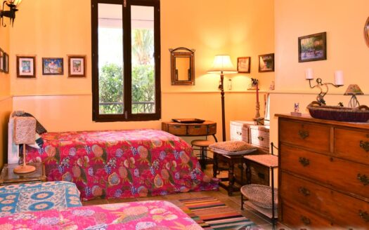 Guillet, SAVANNE PAILLE – Luxurious ‘Plantation Style’ 2 Storey Building on 3 Acres of Tropical Gardens With Spectacular Sea View