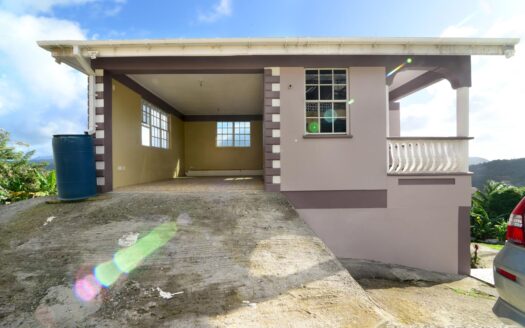 Moore Park, PAIX BOUCHE – Picturesque 6 Bedroom Home With Offering Amazing Views