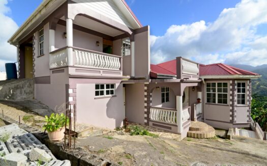 Moore Park, PAIX BOUCHE – Picturesque 6 Bedroom Home With Offering Amazing Views