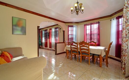 Moore Park, PAIX BOUCHE – Picturesque 6 Bedroom Home With Offering Amazing Views