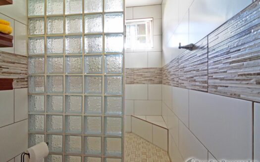 Moore Park, PAIX BOUCHE – Picturesque 6 Bedroom Home With Offering Amazing Views