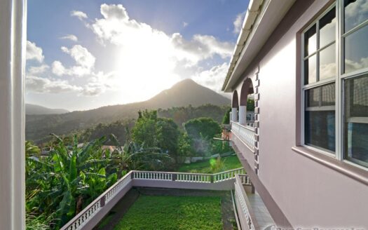 Moore Park, PAIX BOUCHE – Picturesque 6 Bedroom Home With Offering Amazing Views