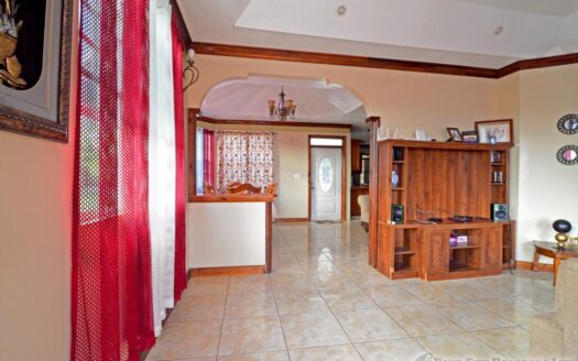 Moore Park, PAIX BOUCHE – Picturesque 6 Bedroom Home With Offering Amazing Views