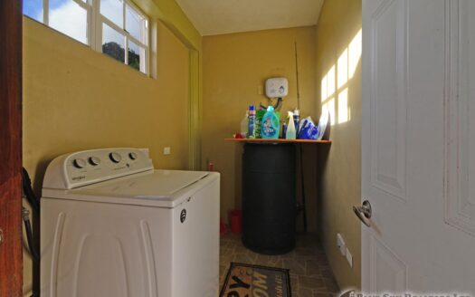 Moore Park, PAIX BOUCHE – Picturesque 6 Bedroom Home With Offering Amazing Views