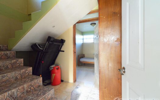 Moore Park, PAIX BOUCHE – Picturesque 6 Bedroom Home With Offering Amazing Views