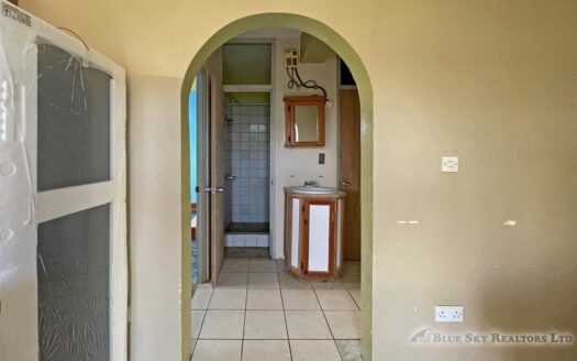 Moore Park, PAIX BOUCHE – Picturesque 6 Bedroom Home With Offering Amazing Views