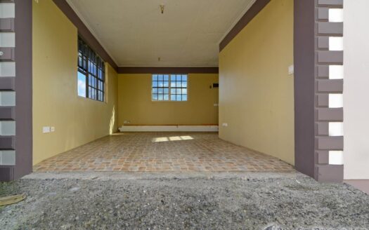 Moore Park, PAIX BOUCHE – Picturesque 6 Bedroom Home With Offering Amazing Views