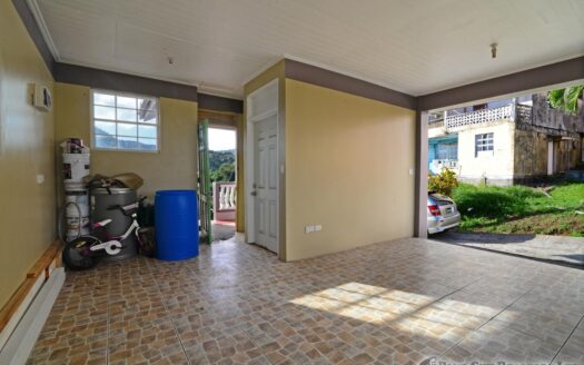 Moore Park, PAIX BOUCHE – Picturesque 6 Bedroom Home With Offering Amazing Views